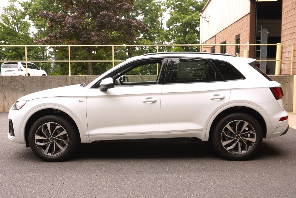 new 2025 Audi Q5 e car, priced at $66,150