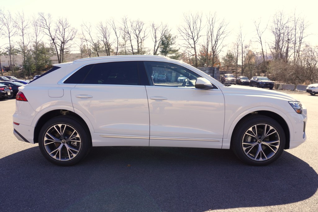 new 2025 Audi Q8 car, priced at $82,515