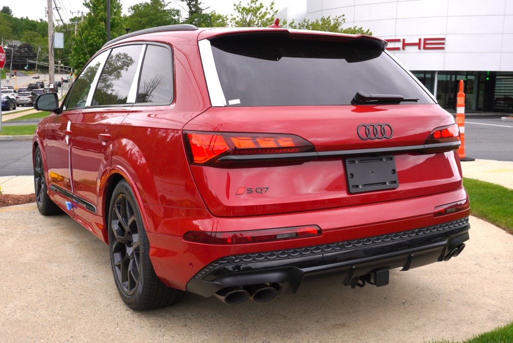new 2025 Audi SQ7 car, priced at $112,360