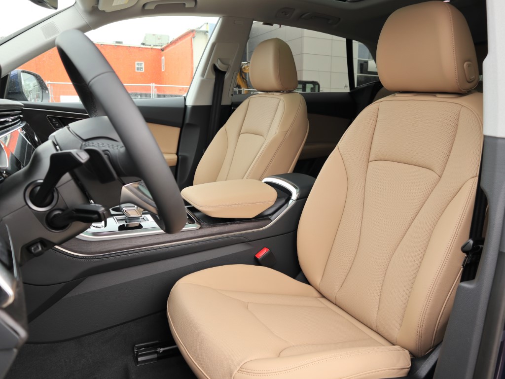 new 2025 Audi Q8 car