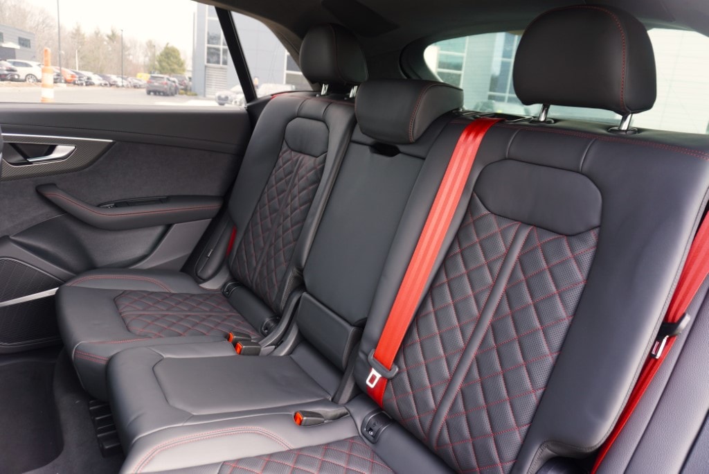 new 2025 Audi SQ8 car