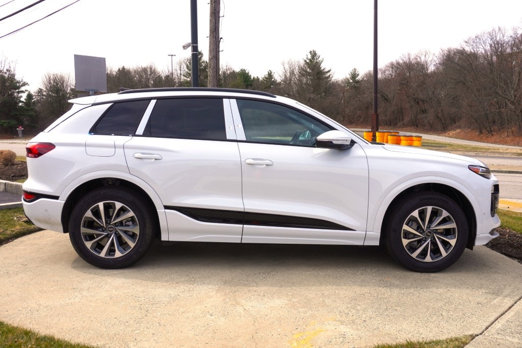 new 2025 Audi Q6 e-tron car, priced at $75,450