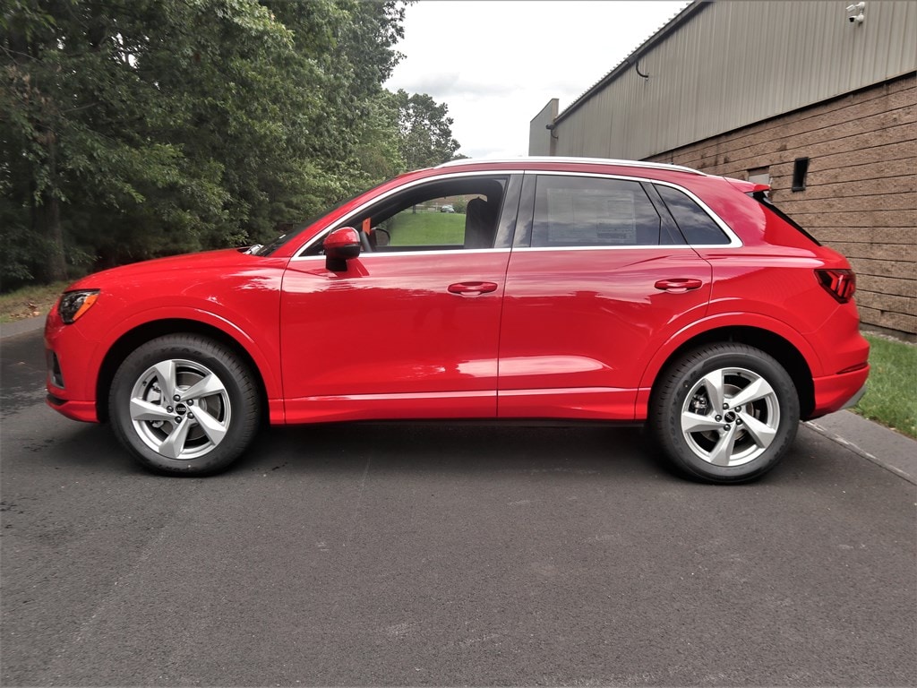 new 2025 Audi Q3 car, priced at $44,785