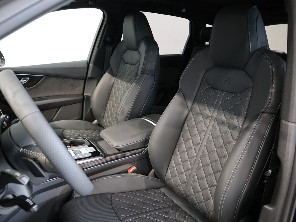 new 2025 Audi SQ7 car, priced at $112,360
