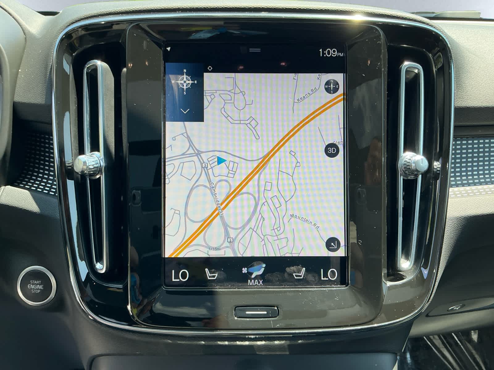 used 2021 Volvo XC40 car, priced at $28,998