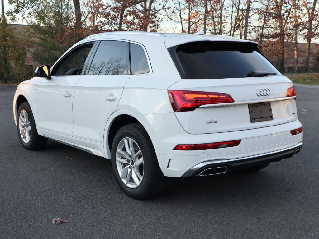 new 2025 Audi Q5 e car, priced at $66,035
