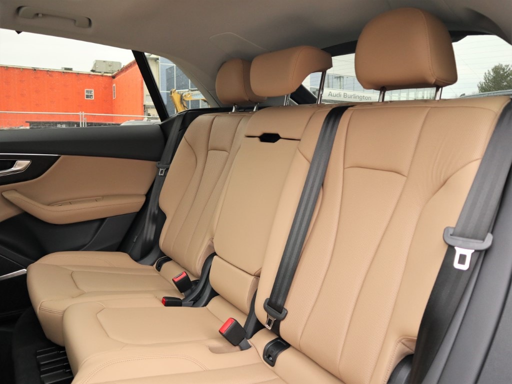 new 2025 Audi Q8 car
