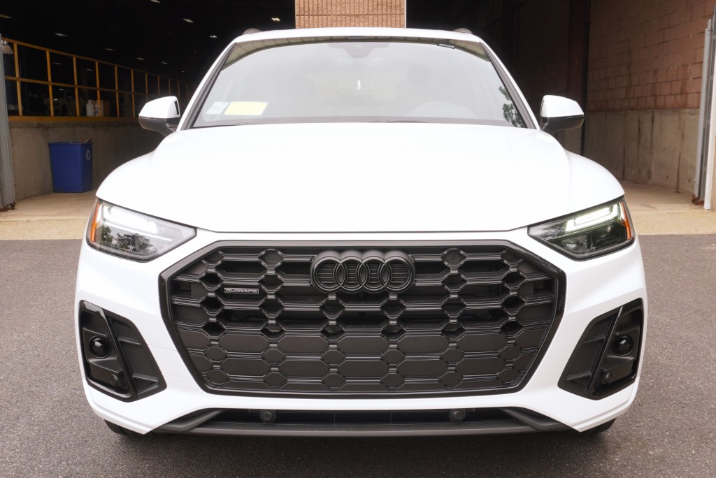 new 2025 Audi Q5 e car, priced at $66,150