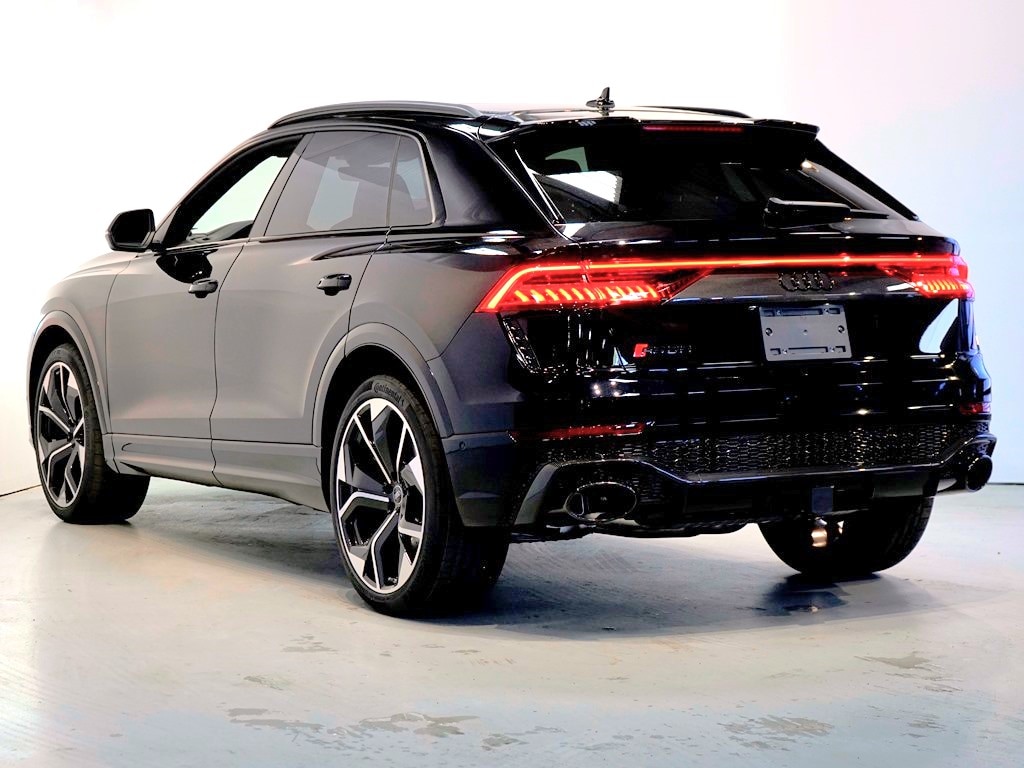 new 2025 Audi RS Q8 car, priced at $146,590