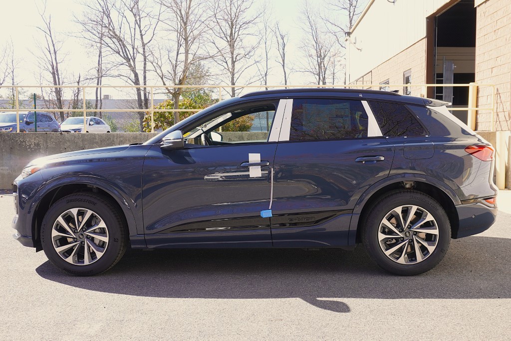 new 2025 Audi Q6 e-tron car, priced at $76,750