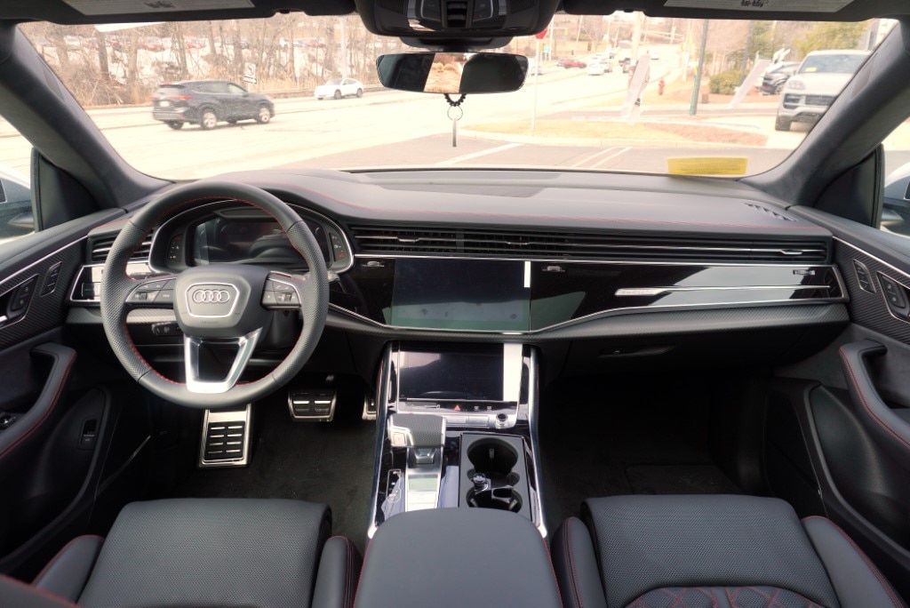 new 2025 Audi SQ8 car