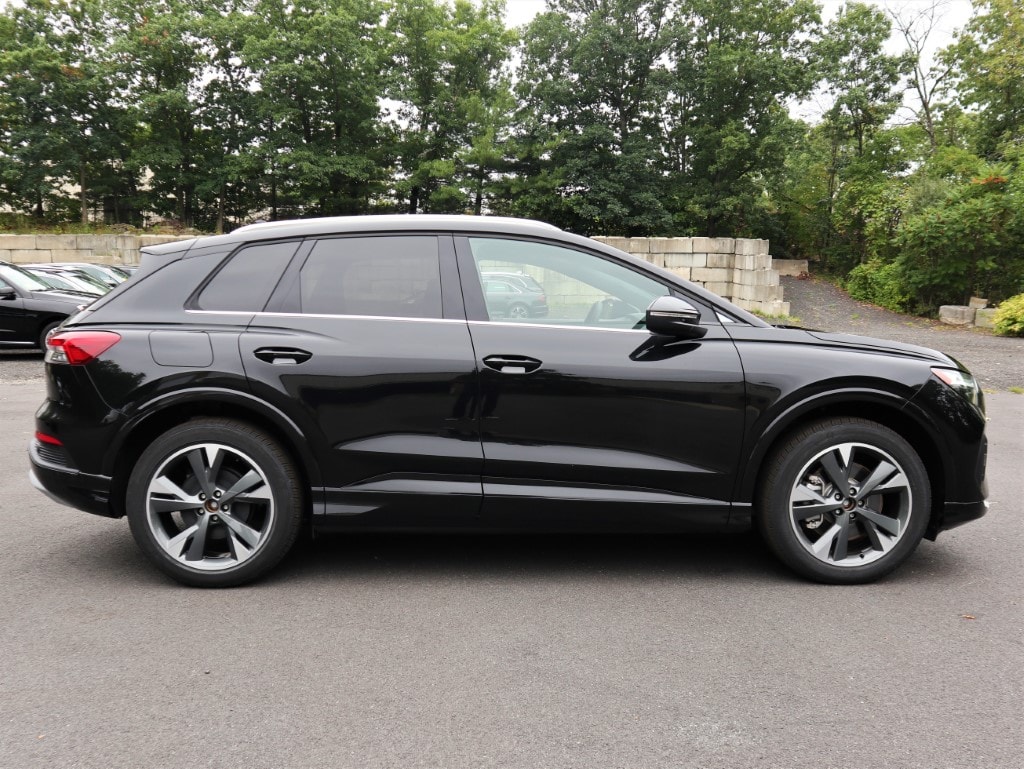 new 2025 Audi Q4 e-tron car, priced at $59,625