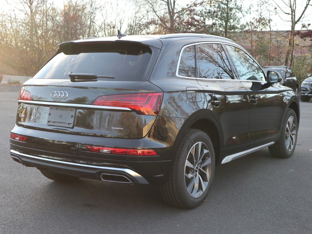 new 2025 Audi Q5 car, priced at $58,085