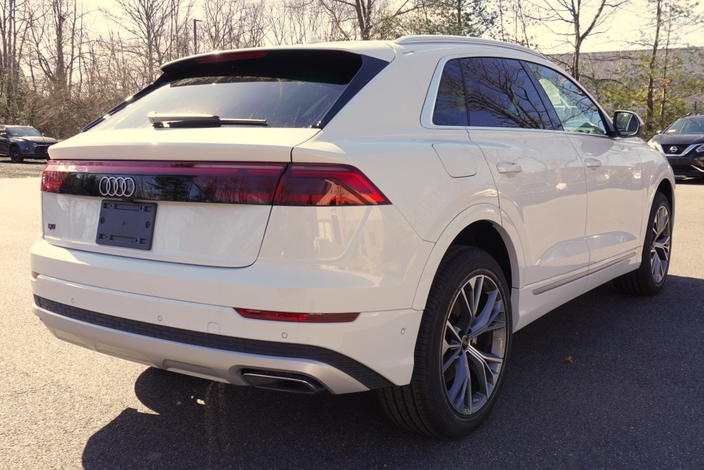 new 2025 Audi Q8 car, priced at $82,515