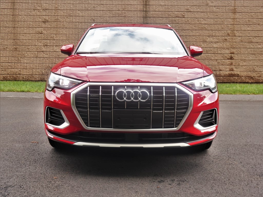 new 2025 Audi Q3 car, priced at $44,785
