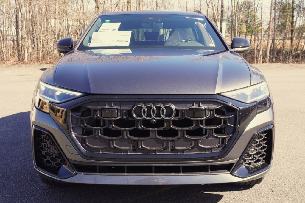 new 2025 Audi SQ8 car