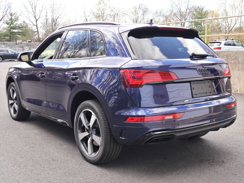 new 2024 Audi Q5 car, priced at $53,205