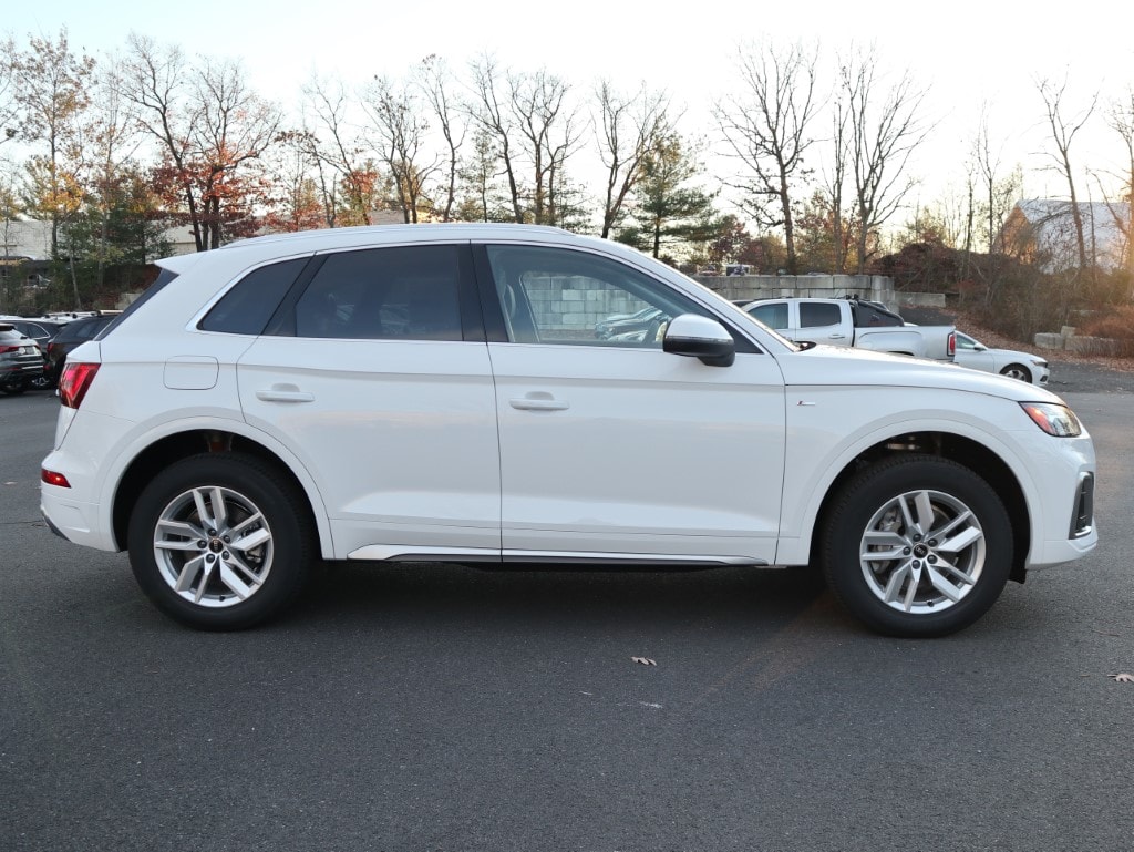 new 2025 Audi Q5 e car, priced at $66,035