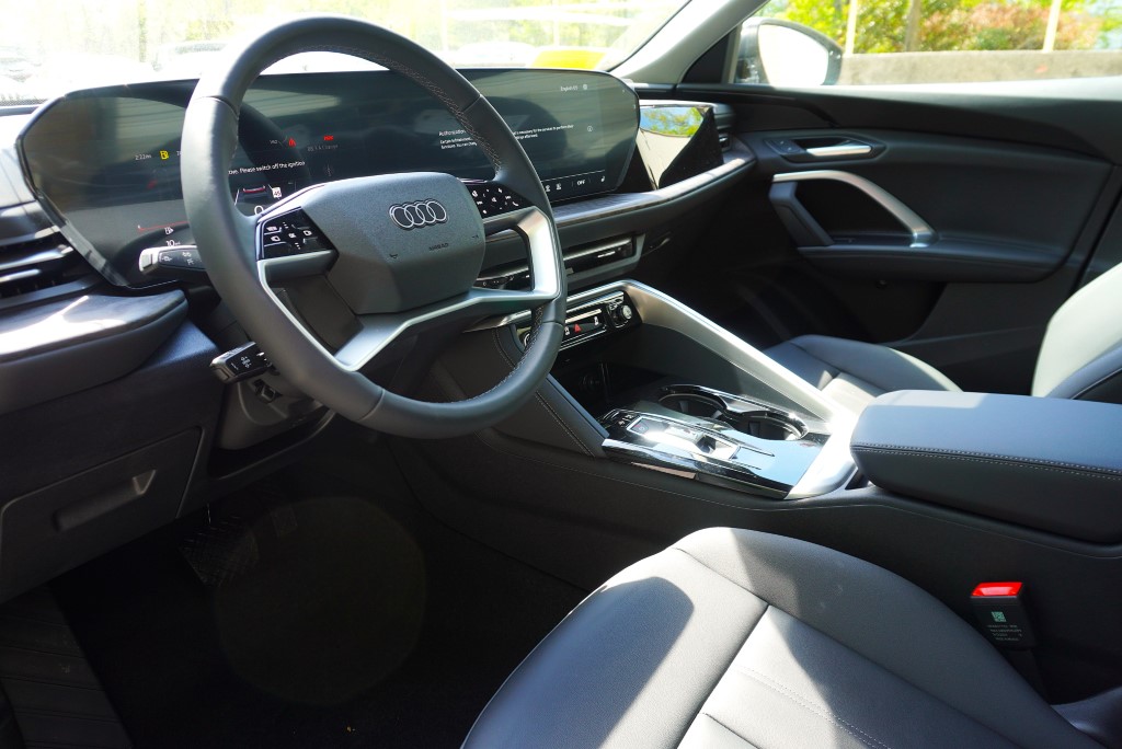 new 2025 Audi All-new Q5 car, priced at $61,105