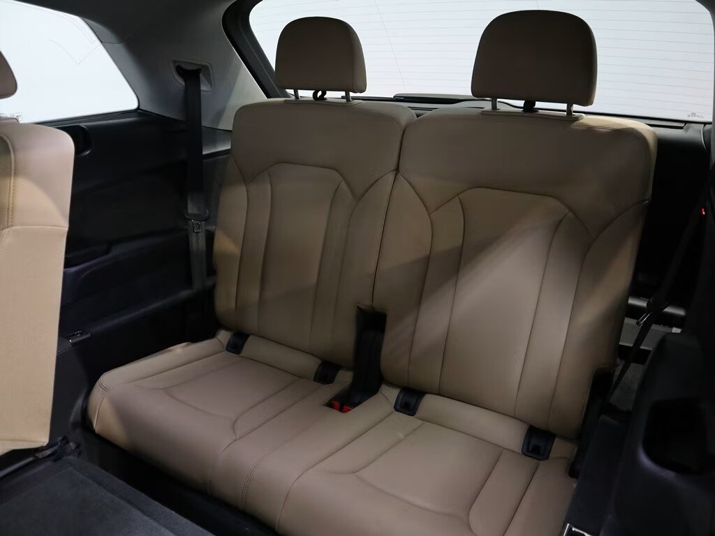 new 2026 Audi Q7 car, priced at $78,445