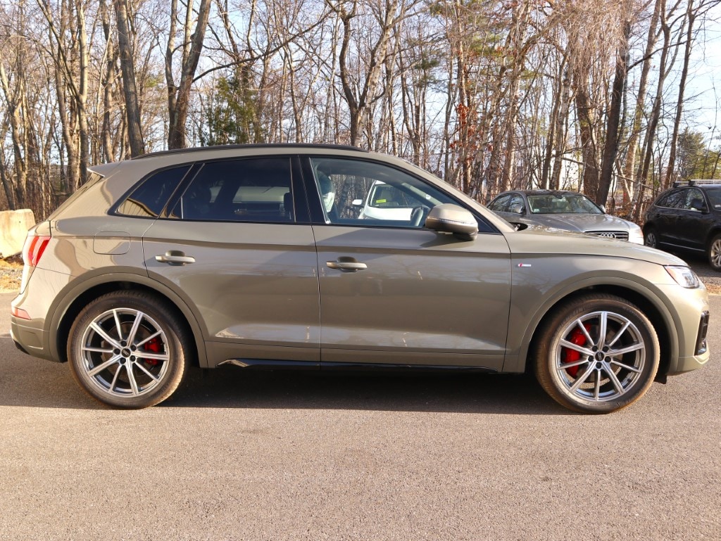 new 2024 Audi Q5 car, priced at $58,205