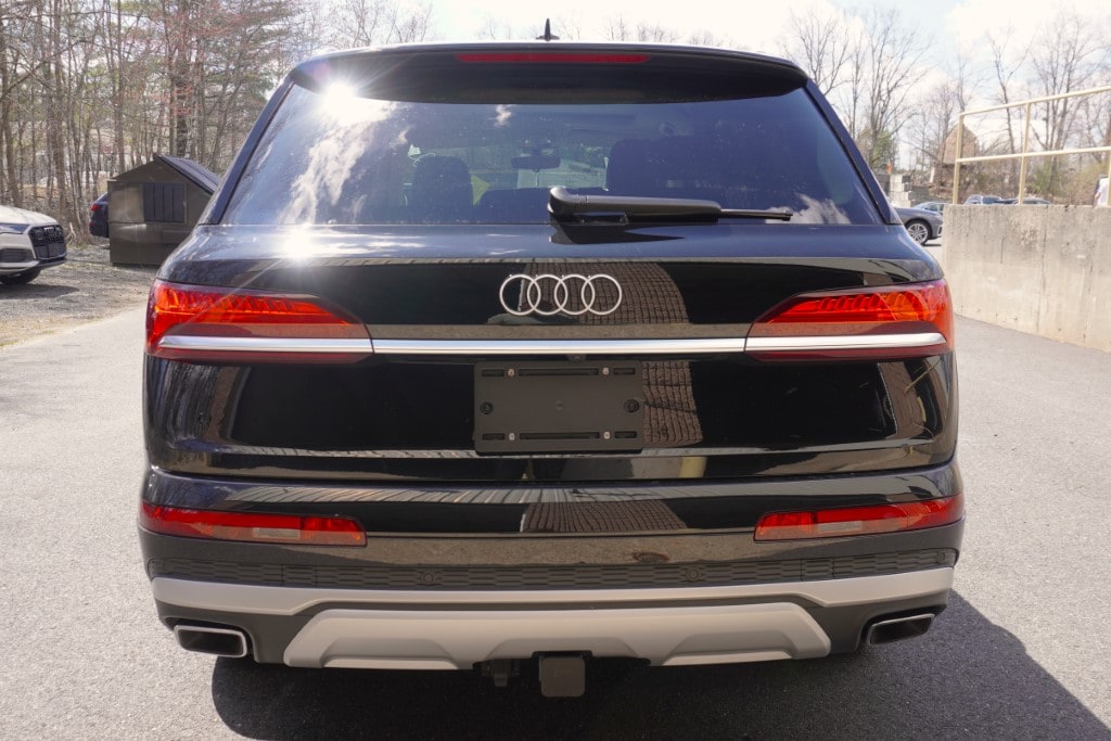 new 2025 Audi Q7 car