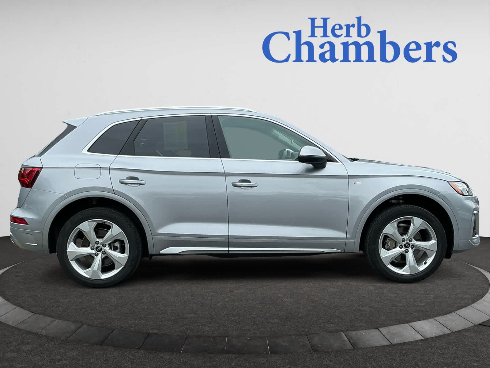 used 2024 Audi Q5 car, priced at $47,998
