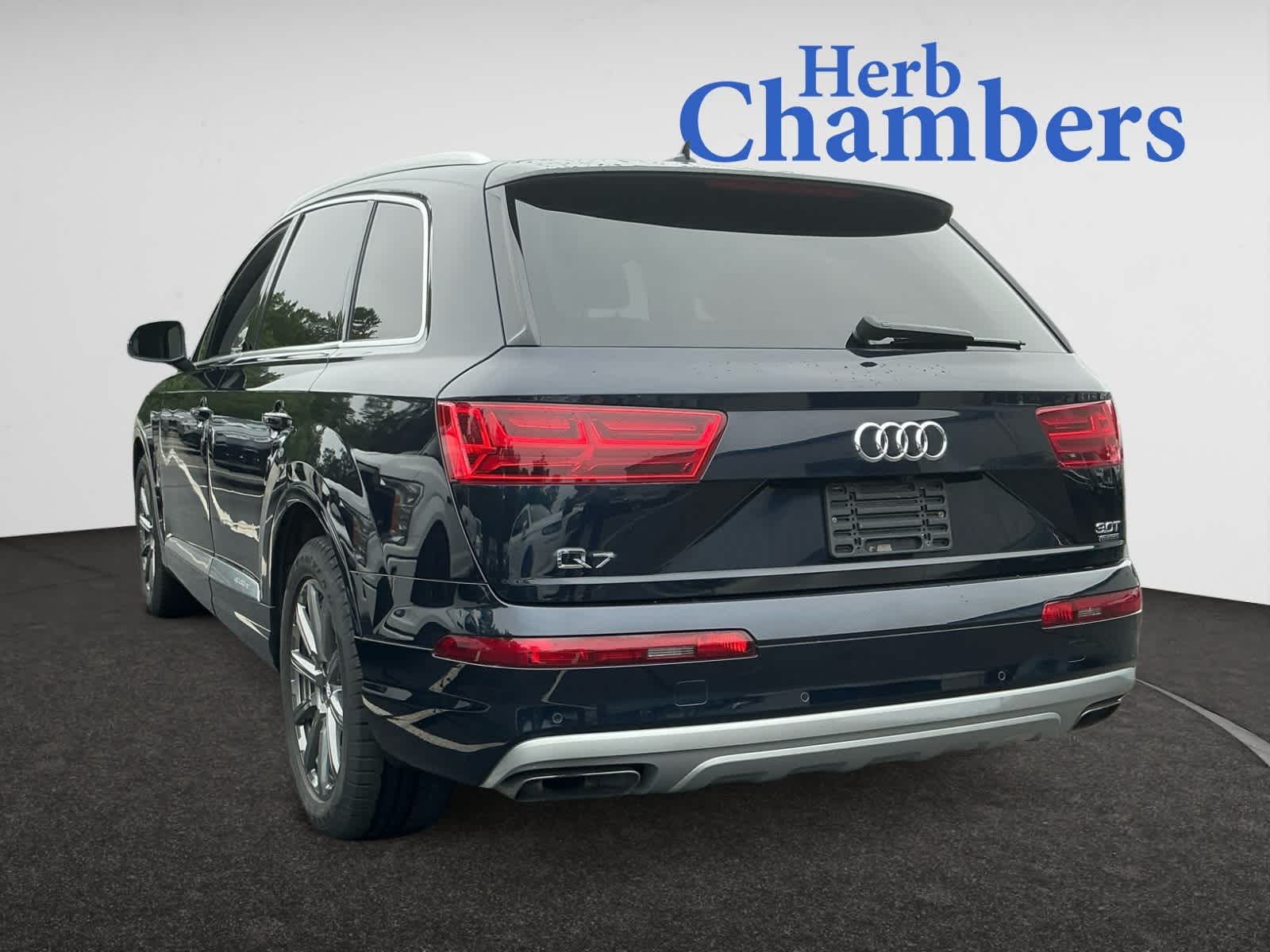 used 2017 Audi Q7 car, priced at $21,998
