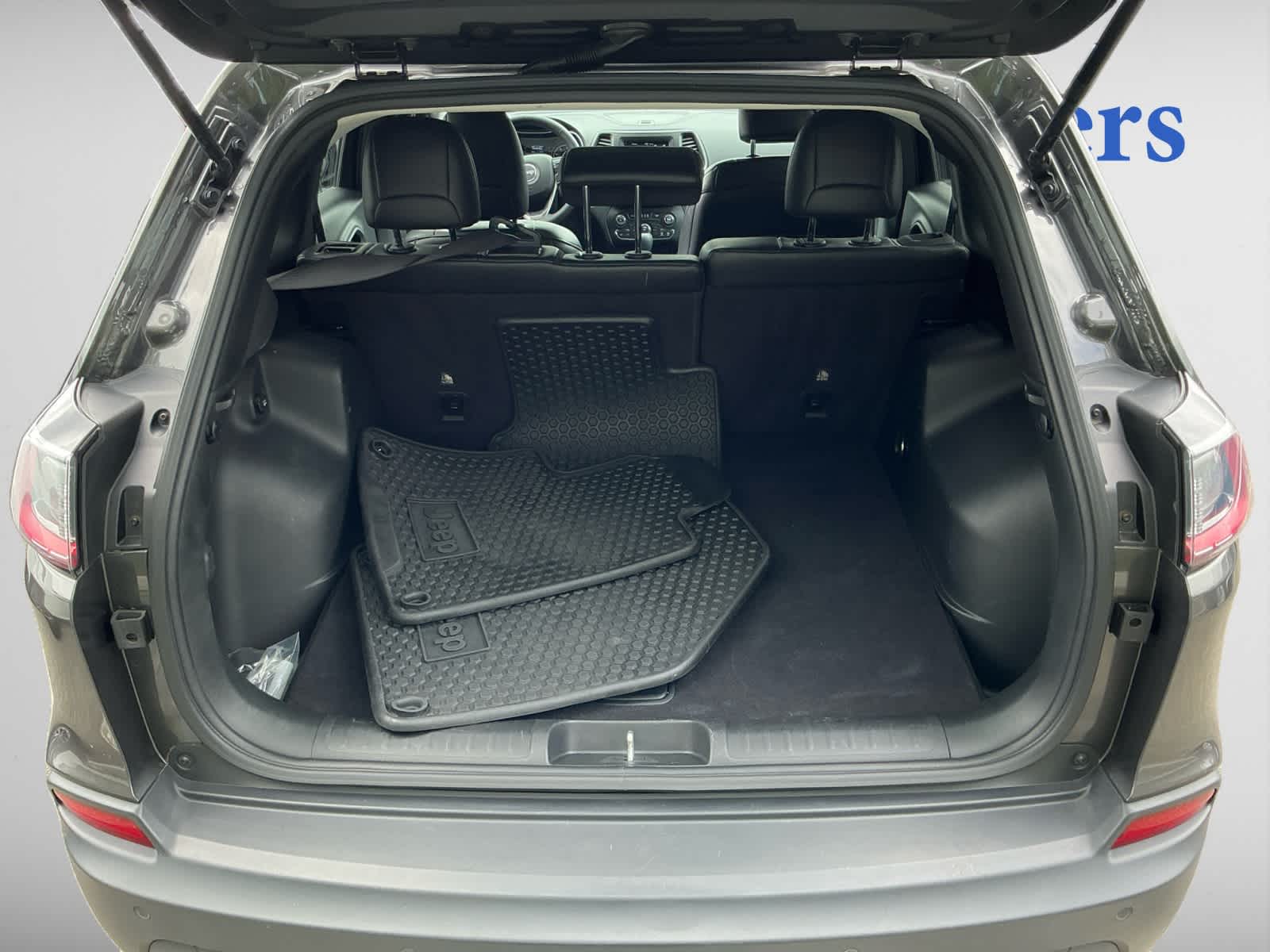 used 2019 Jeep Cherokee car, priced at $15,998