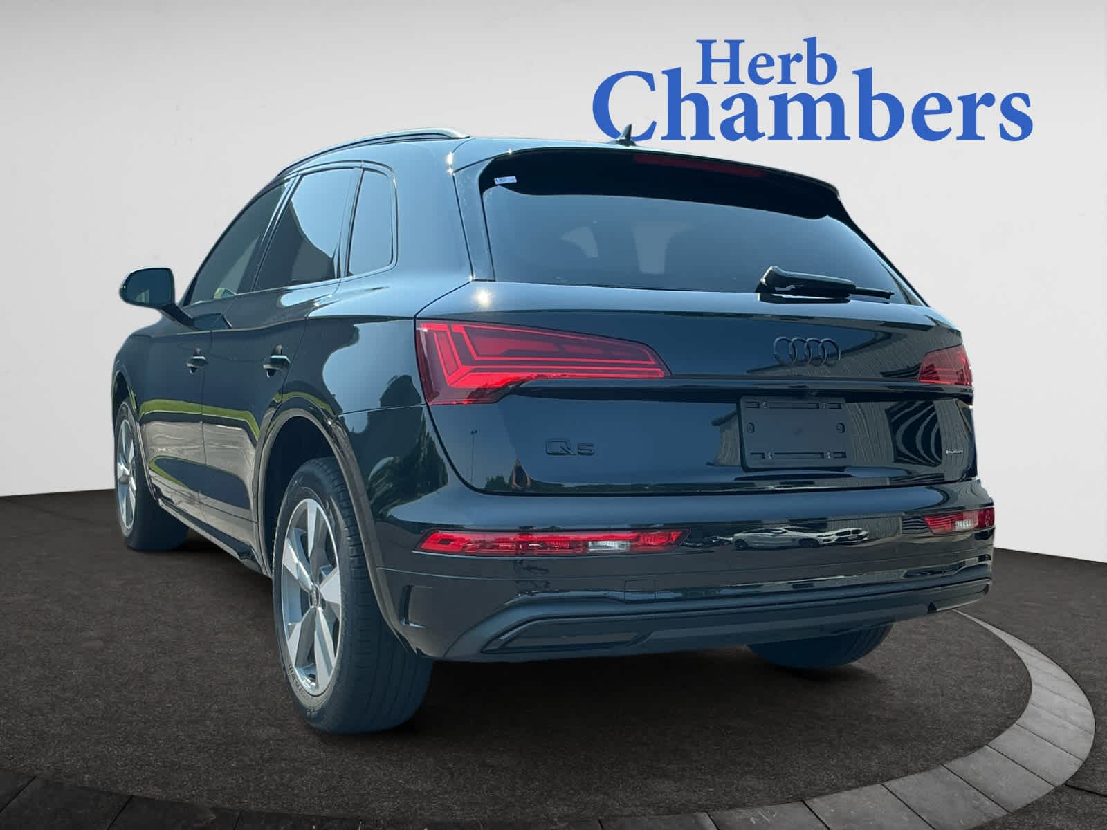 used 2024 Audi Q5 car, priced at $41,998