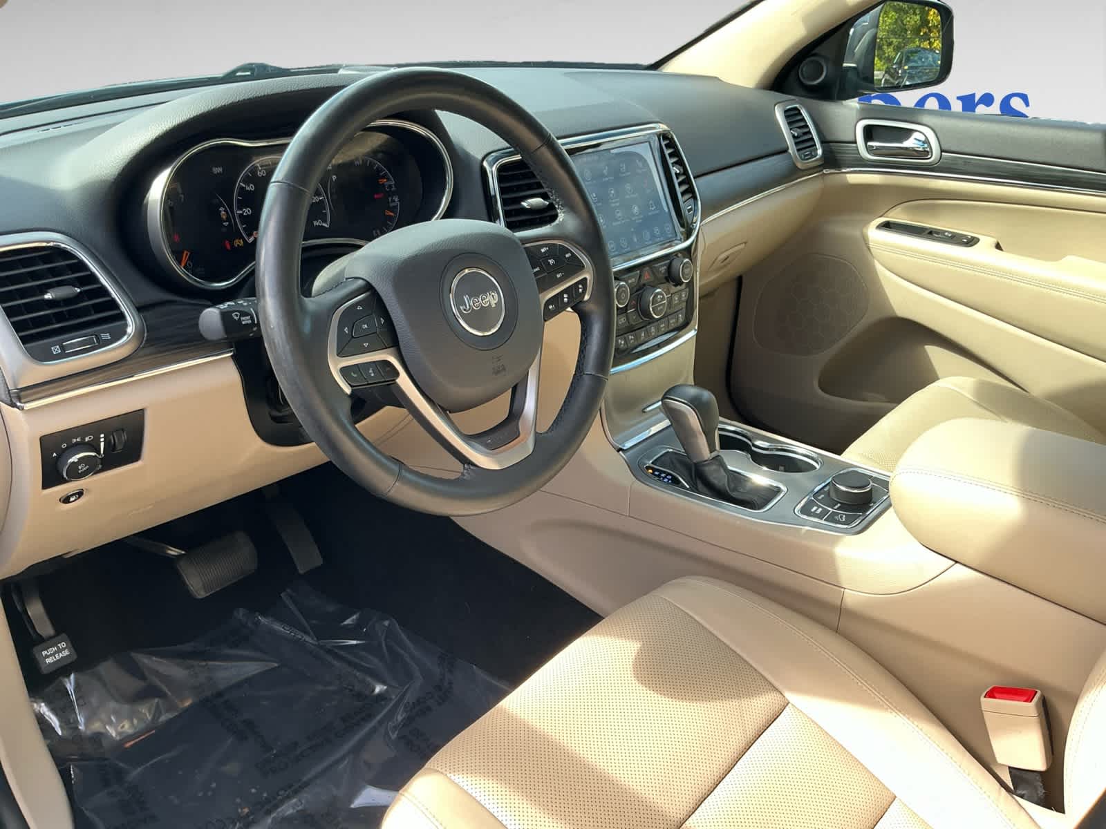 used 2020 Jeep Grand Cherokee car, priced at $27,099