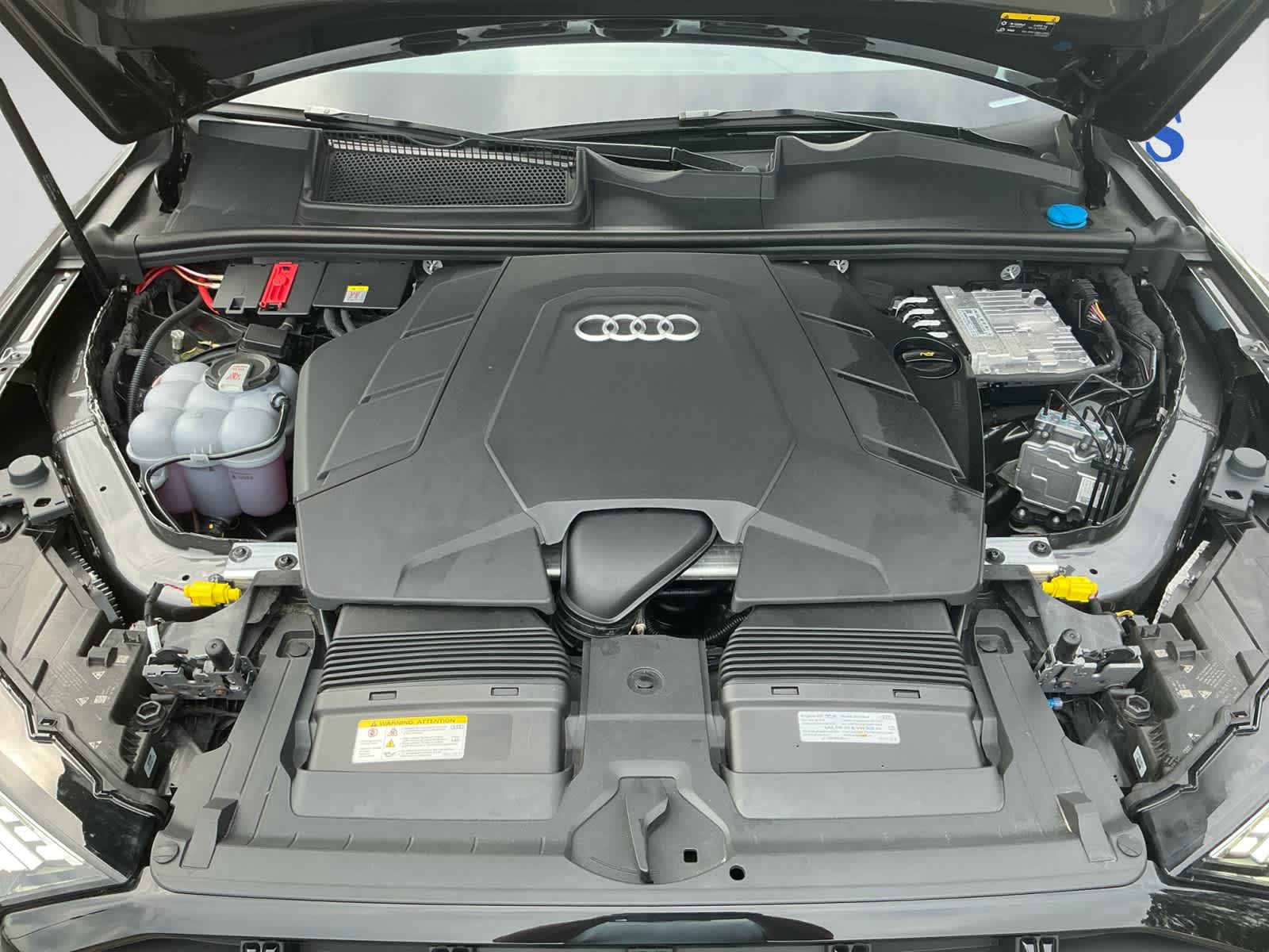 used 2025 Audi Q7 car, priced at $69,888