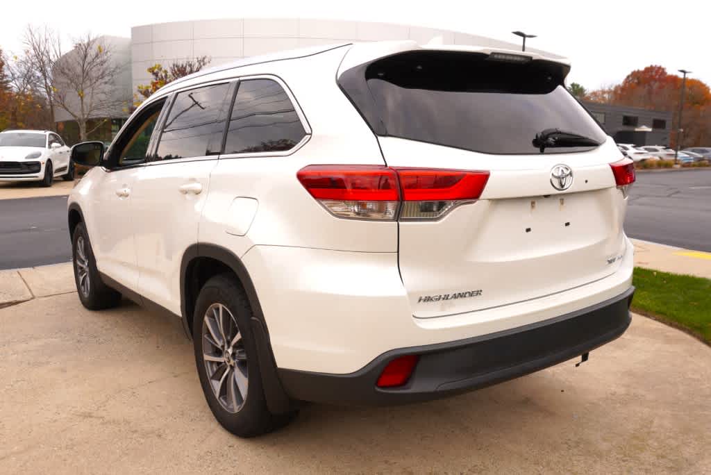 used 2019 Toyota Highlander car, priced at $25,998