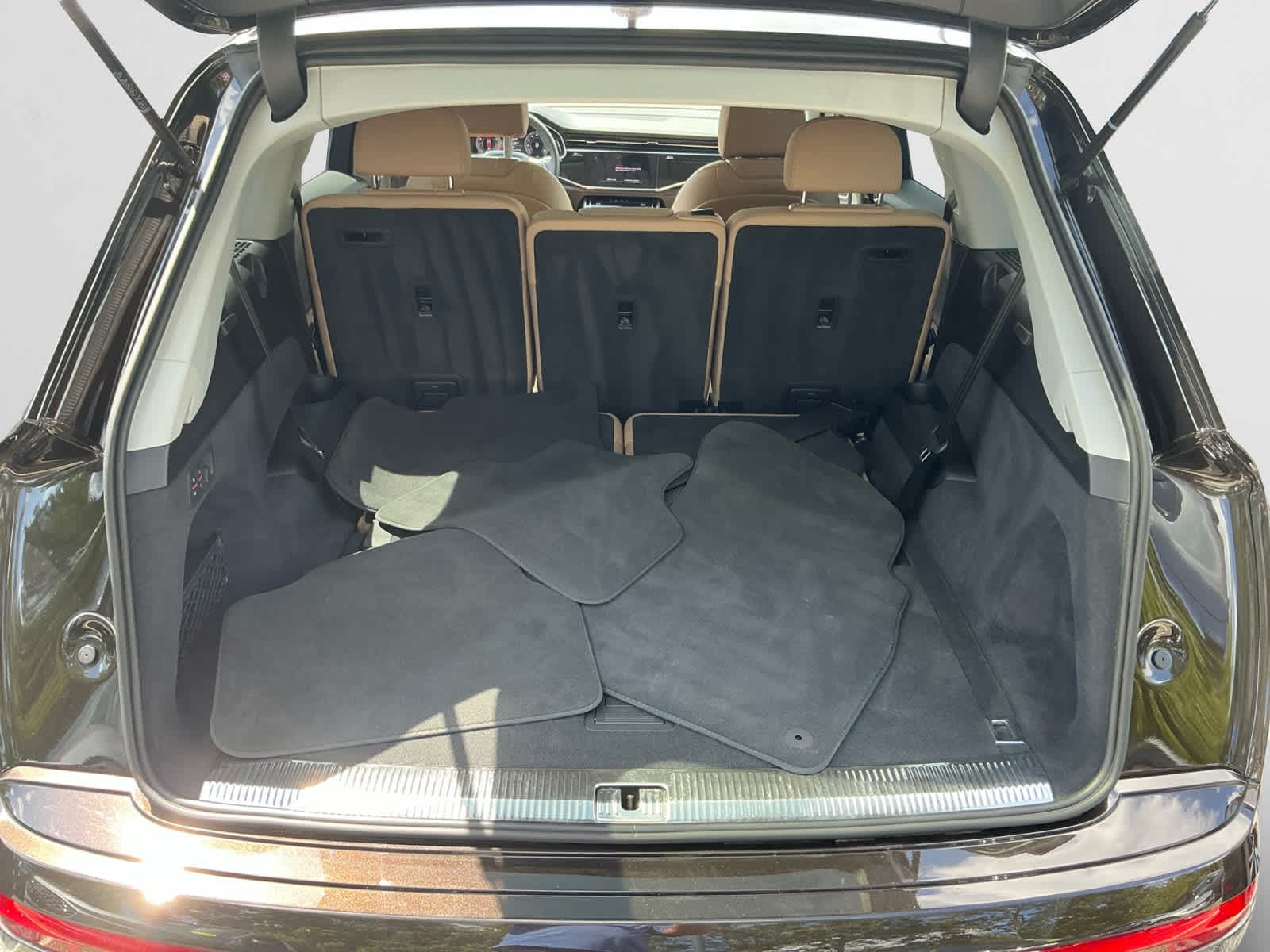 used 2025 Audi Q7 car, priced at $56,998