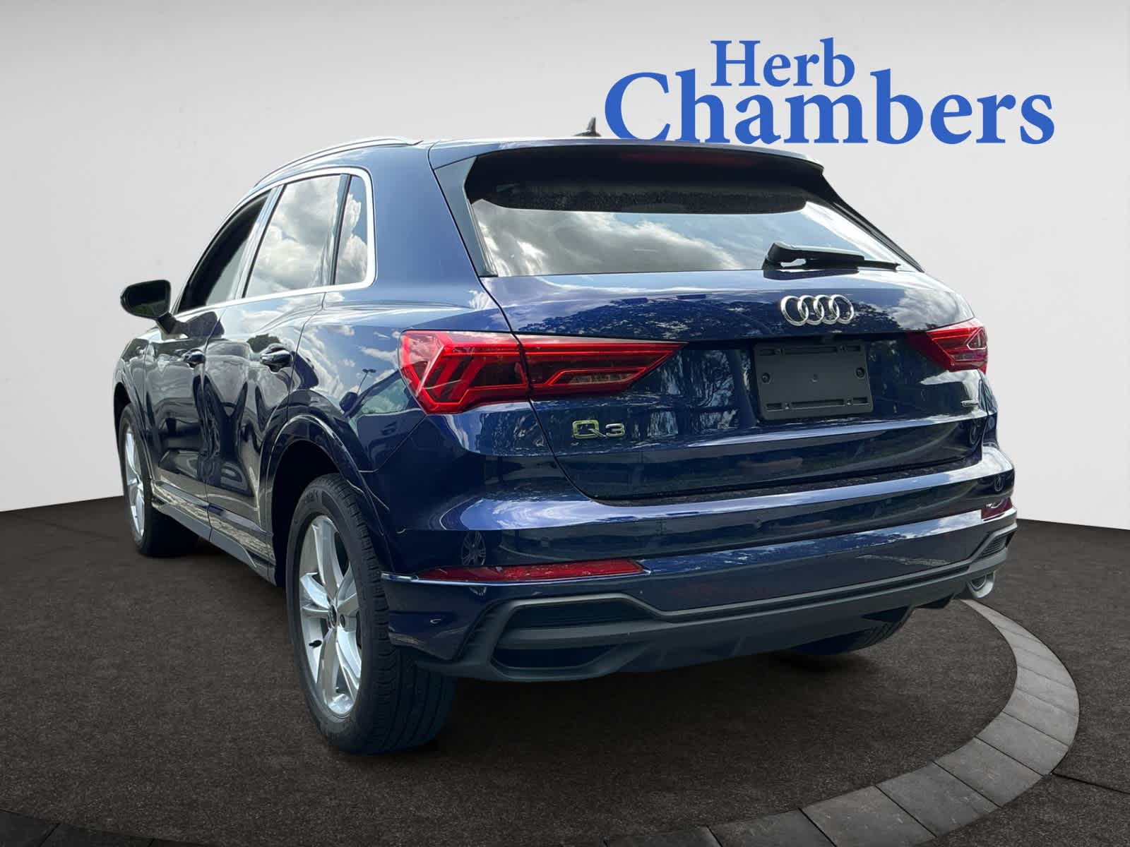 used 2024 Audi Q3 car, priced at $35,998