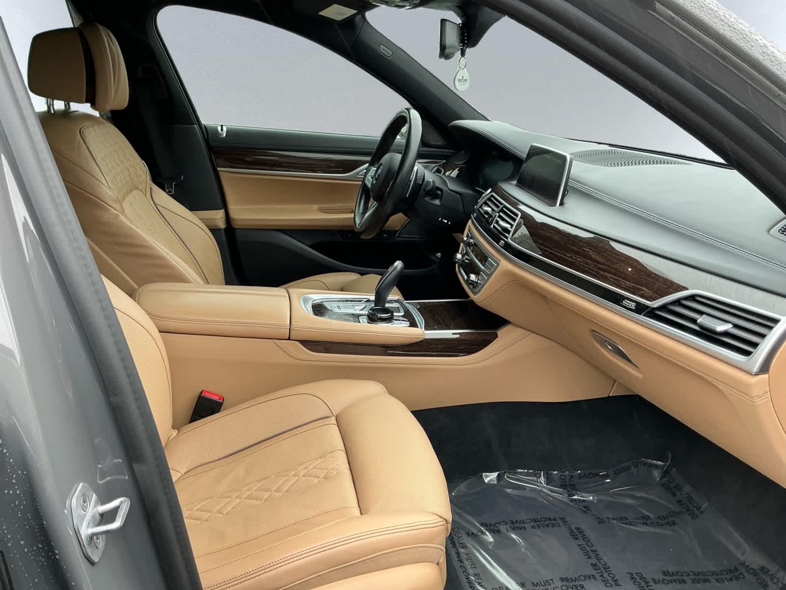 used 2021 BMW 750i car, priced at $39,999