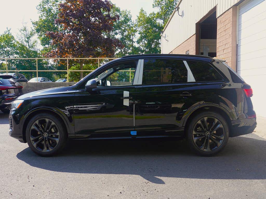 new 2026 Audi Q7 car, priced at $77,900