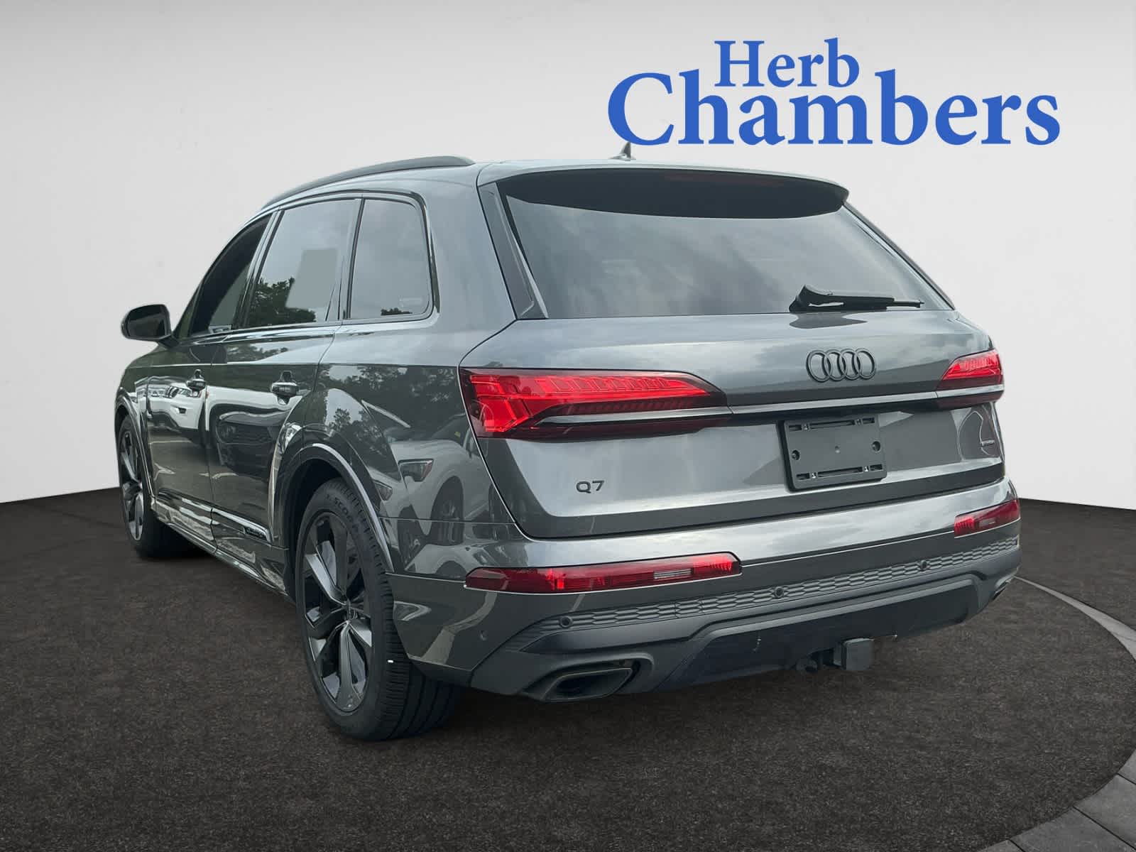 used 2025 Audi Q7 car, priced at $69,888