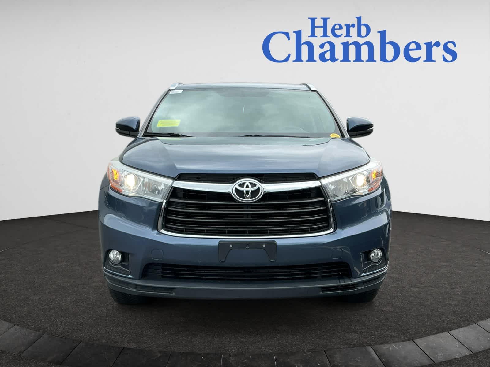 used 2016 Toyota Highlander car, priced at $25,998