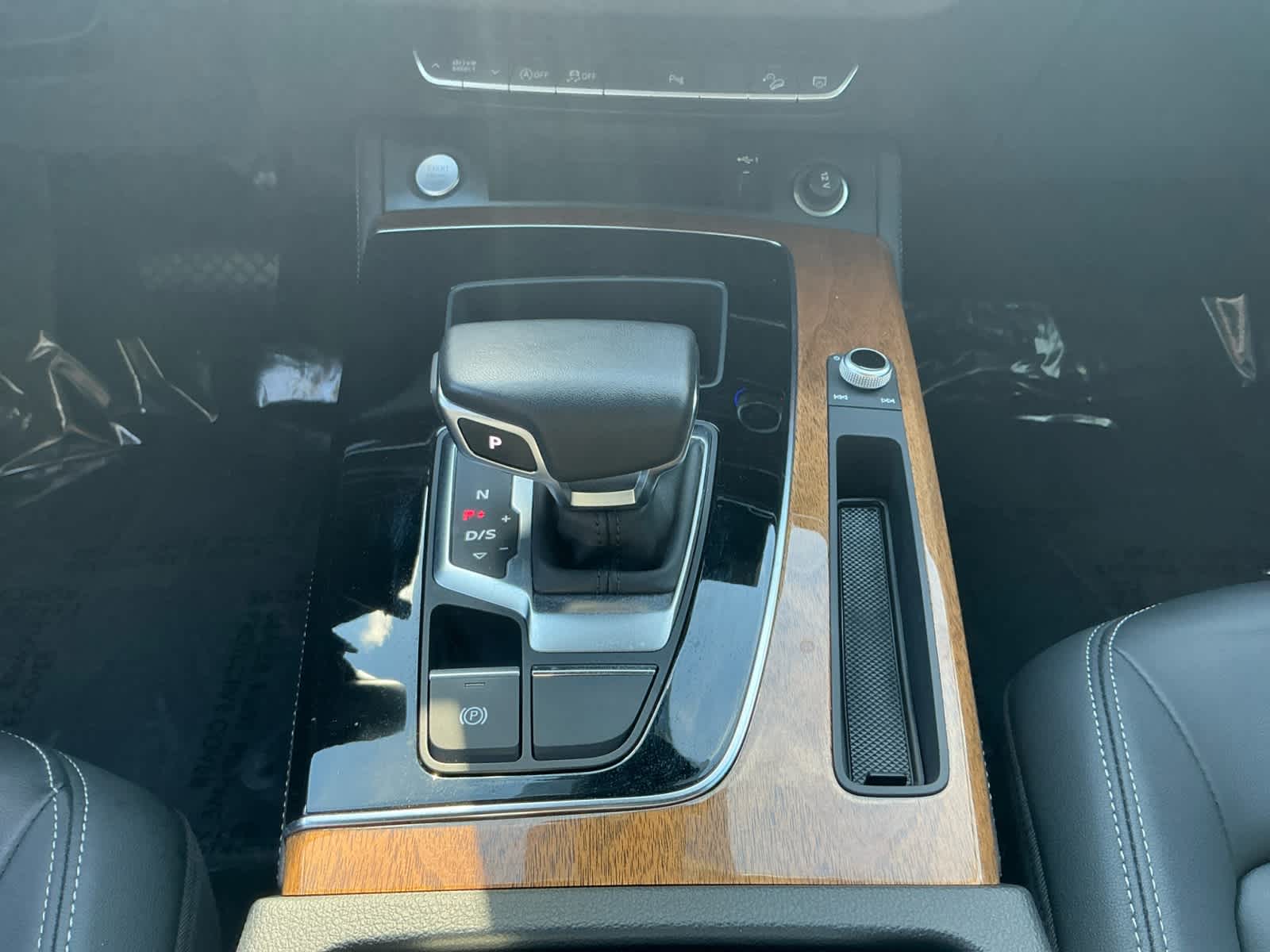 used 2022 Audi Q5 car, priced at $34,099