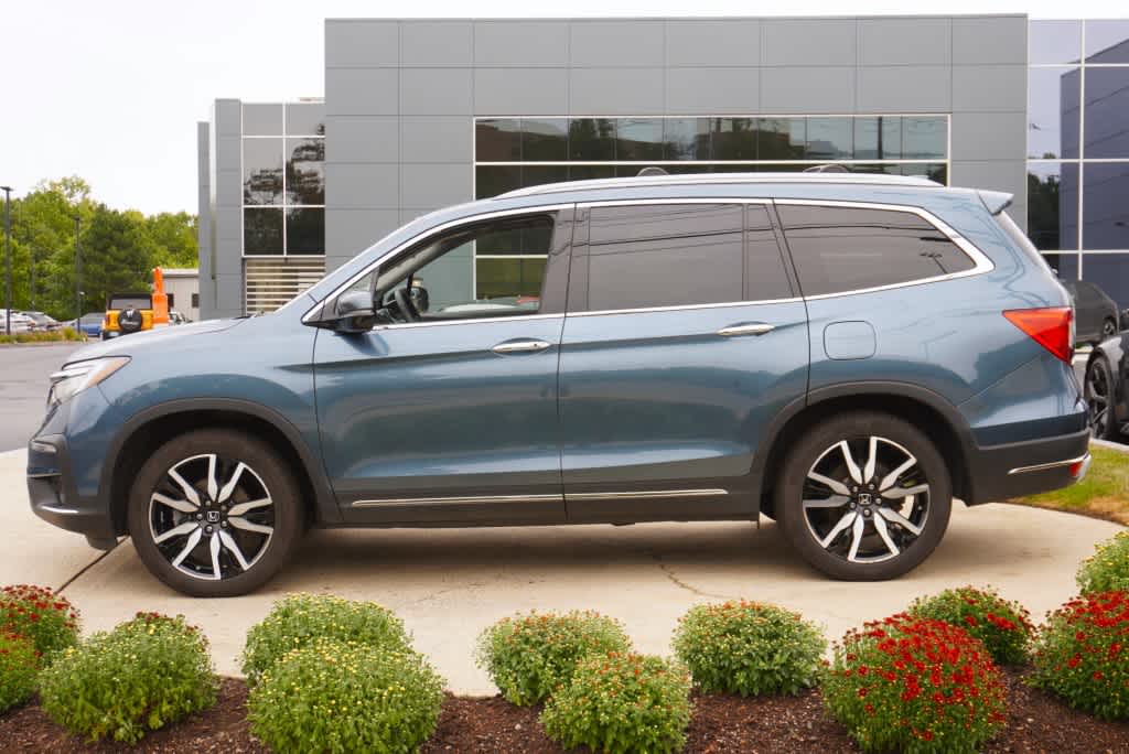 used 2021 Honda Pilot car, priced at $28,498