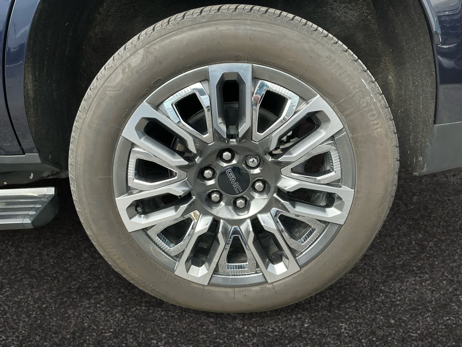 used 2024 GMC Yukon car, priced at $91,998
