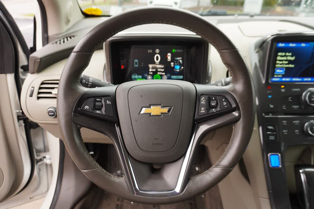 used 2013 Chevrolet Volt car, priced at $8,998