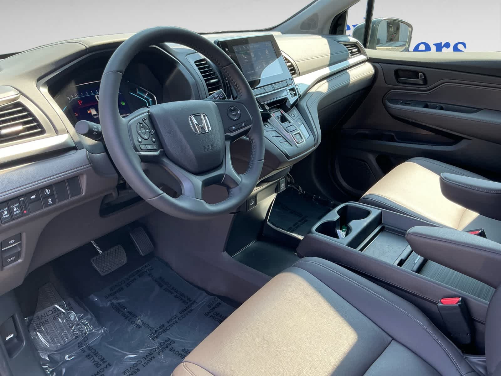 used 2024 Honda Odyssey car, priced at $42,998