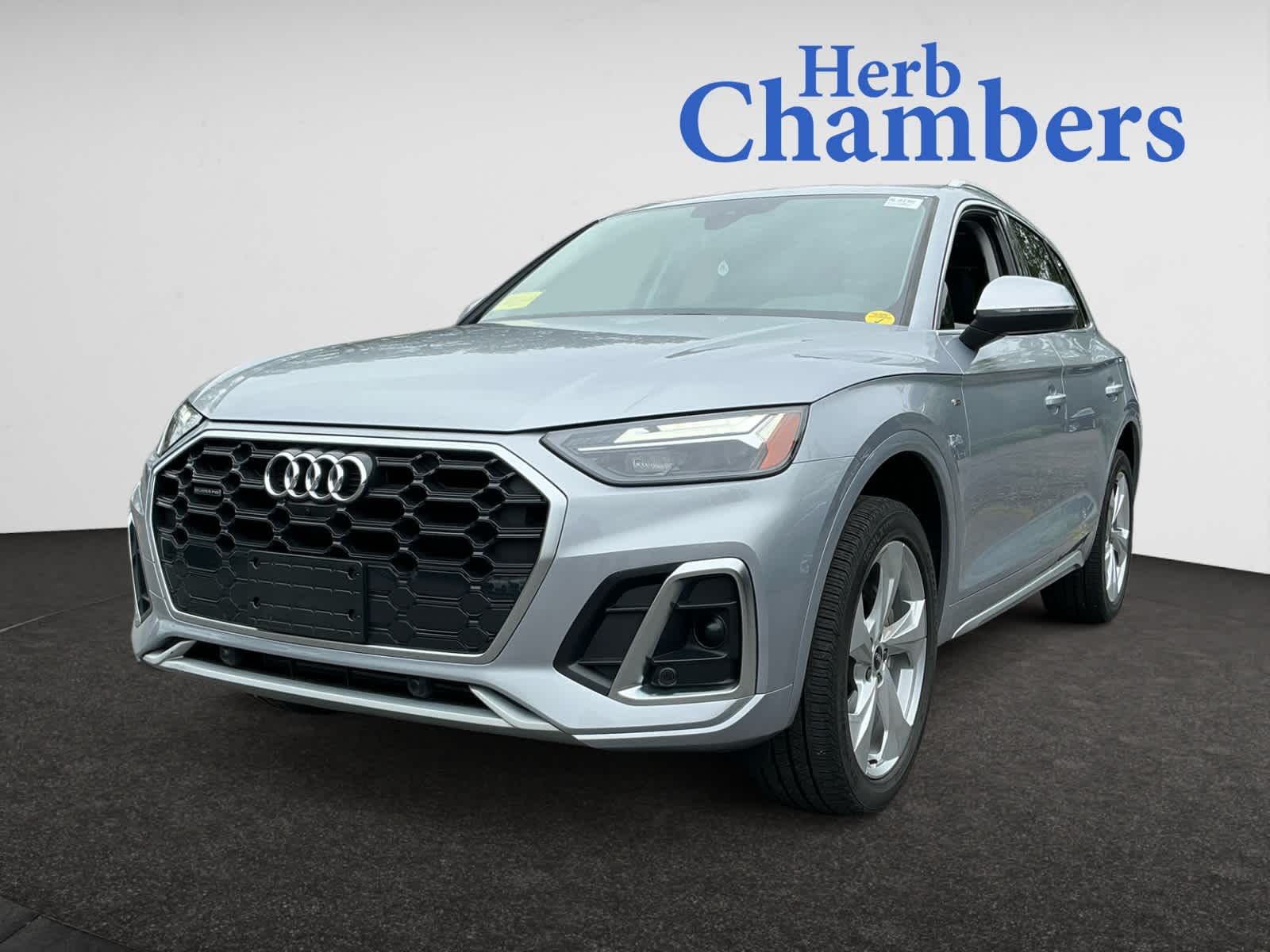 used 2024 Audi Q5 car, priced at $47,998