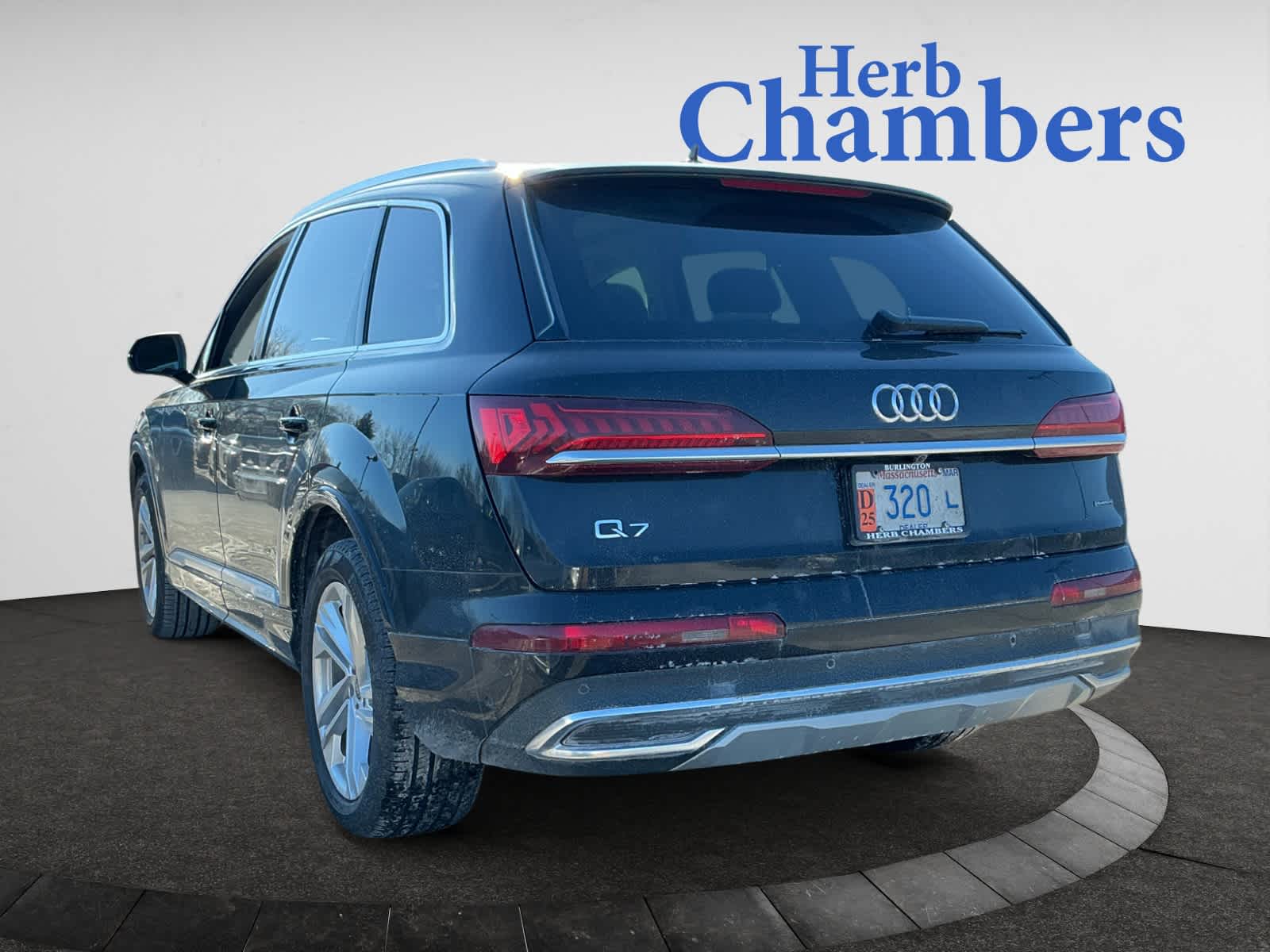 used 2024 Audi Q7 car, priced at $52,698