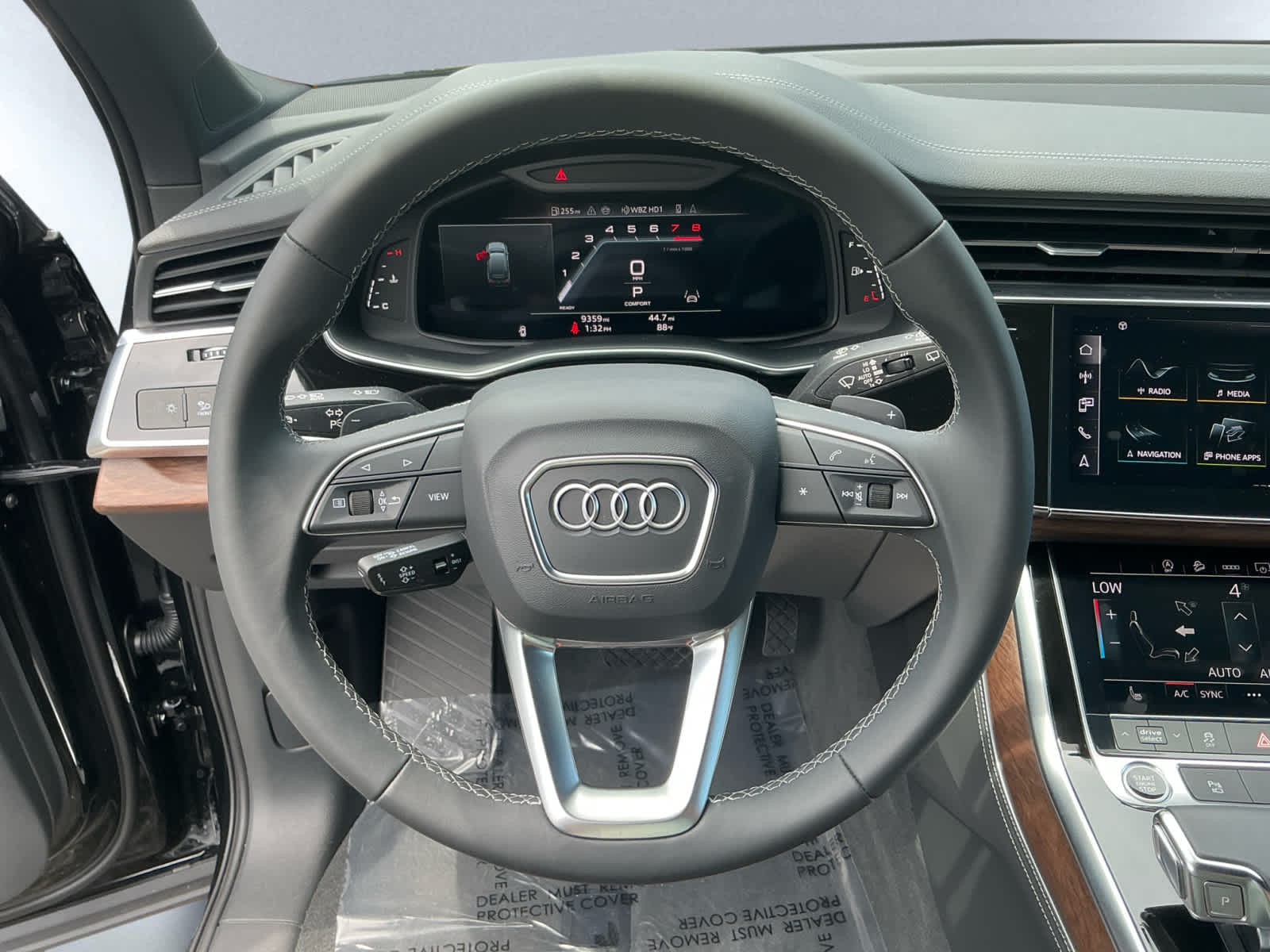 used 2025 Audi Q7 car, priced at $58,998