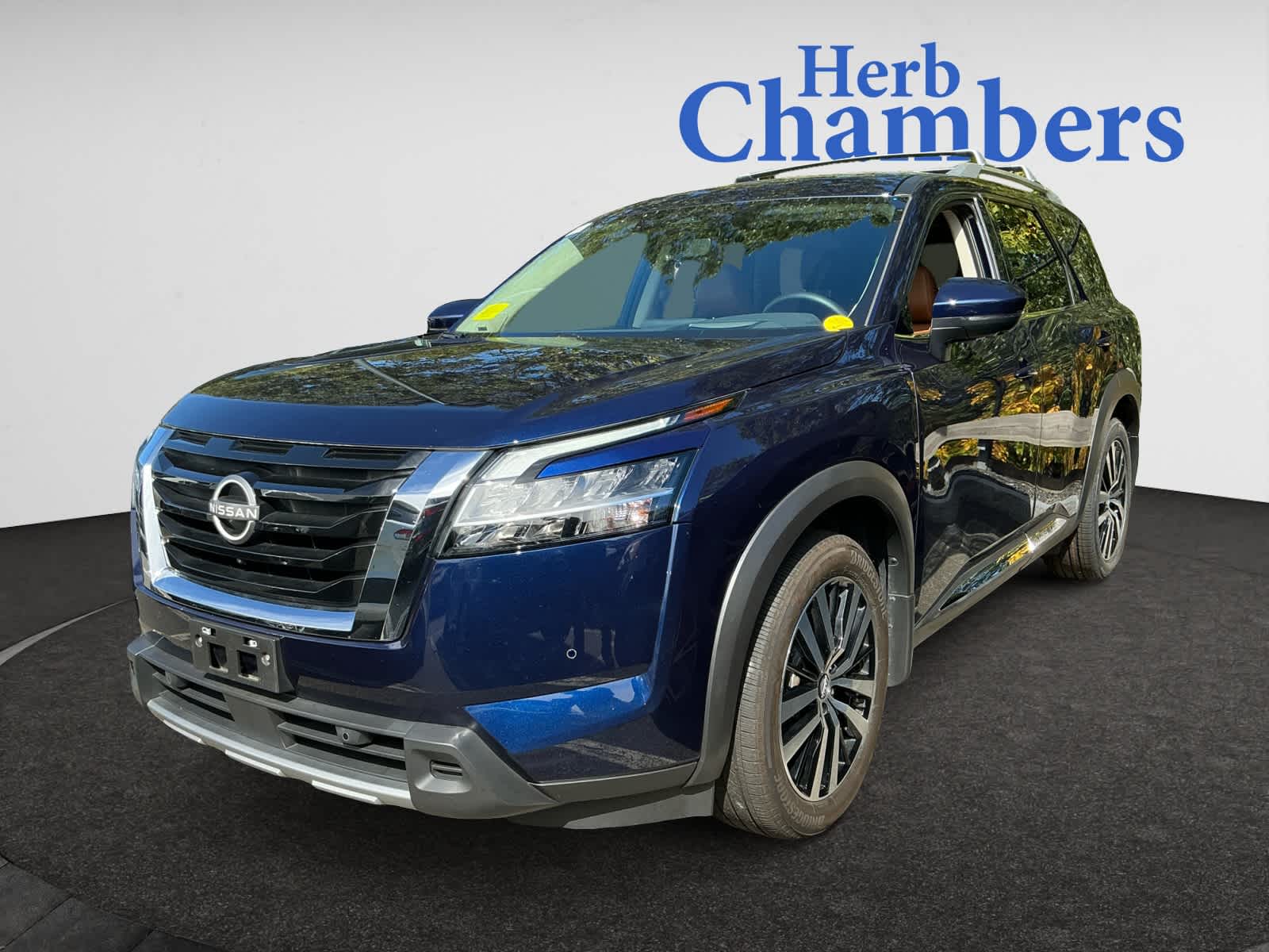 used 2023 Nissan Pathfinder car, priced at $33,998