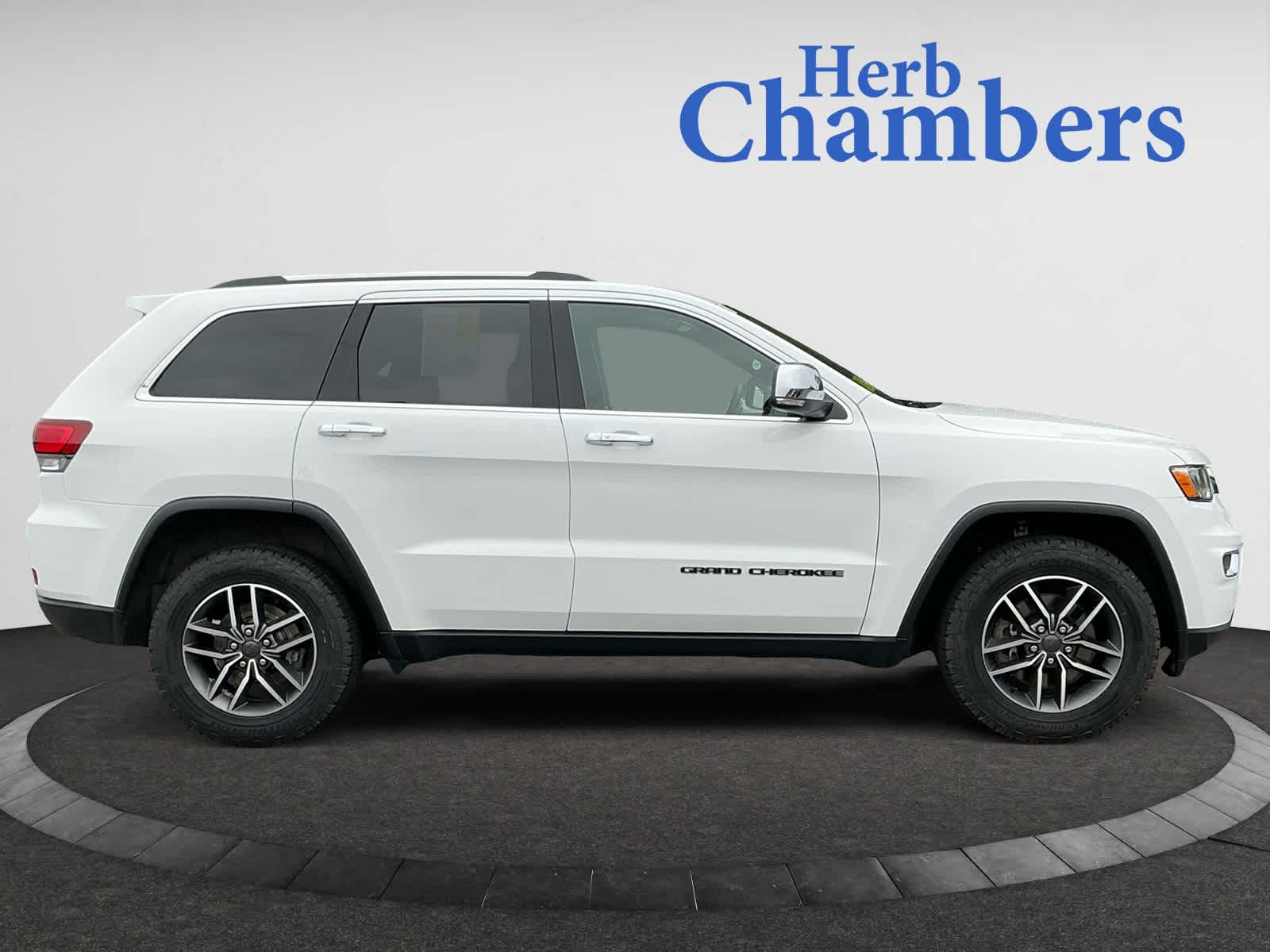 used 2021 Jeep Grand Cherokee car, priced at $20,998