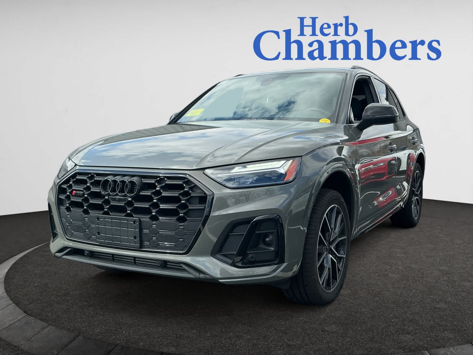 used 2024 Audi SQ5 car, priced at $55,998